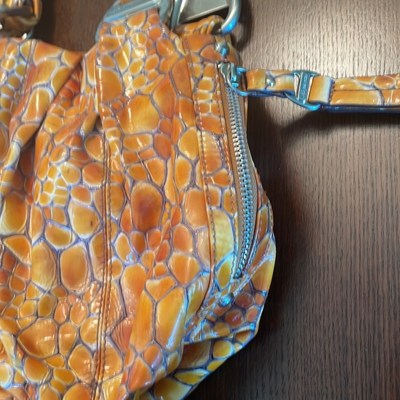 Purse - Picture 2 of 6